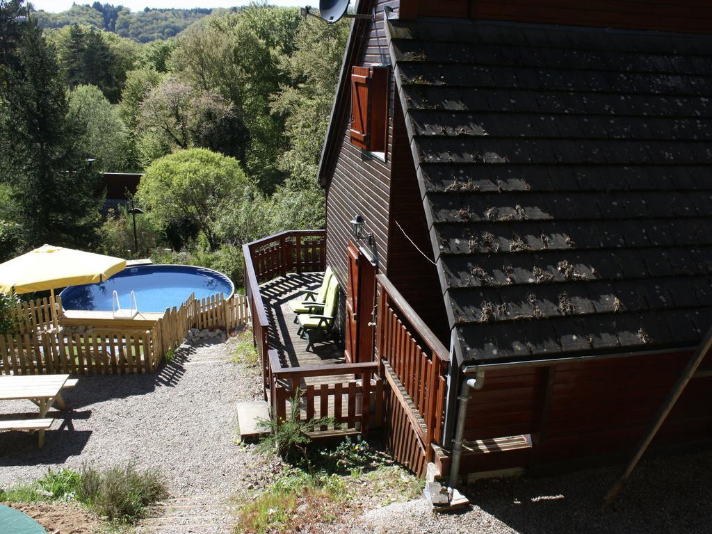 Pretty Chalet In Beaulieu With Private Pool Exterior foto